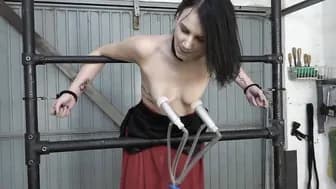 Tit milking session for Hottie dark hair