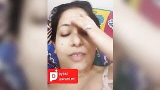 Cutie cougar divya live performance with her devar web cam sex